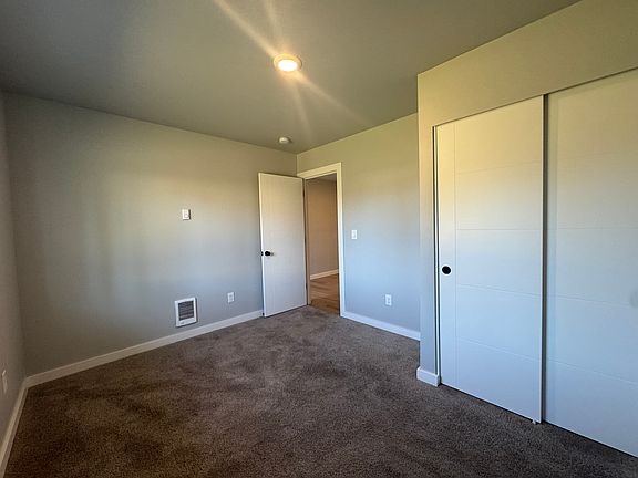 4th image of 215 167th St S #12