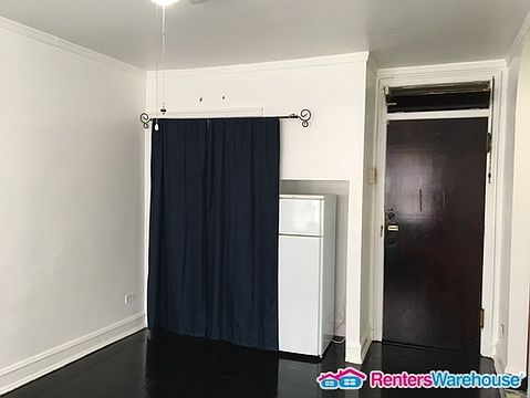 5th image of 834 W Fullerton Ave APT 27
