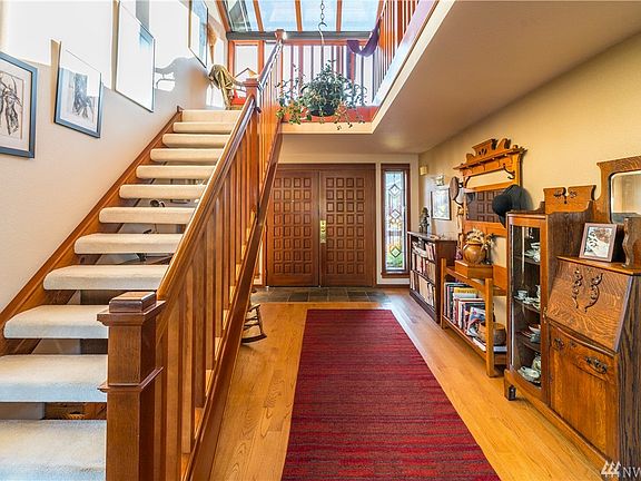 4th image of 12825 135th Avenue Ct E