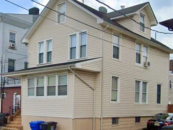 385 School St, Woodbridge, NJ 07095