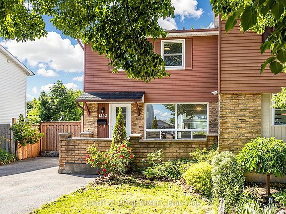 2nd image of 1332 Fenelon Cres