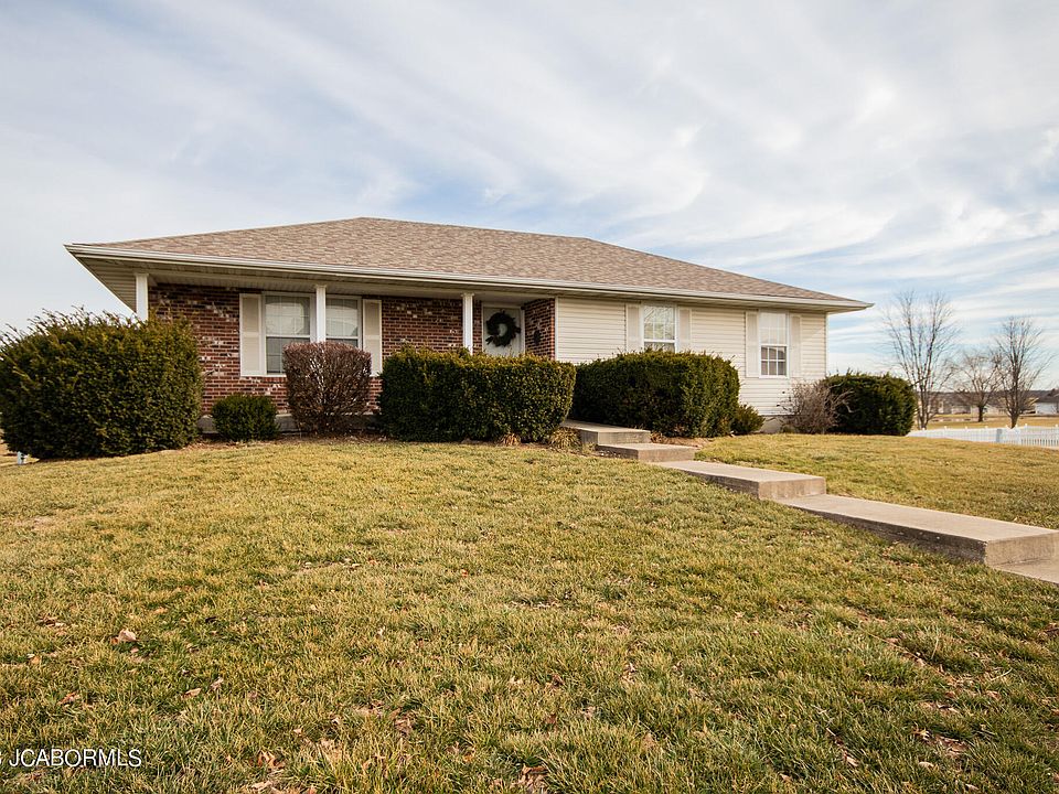 1st image of 2105 Kat Ln
