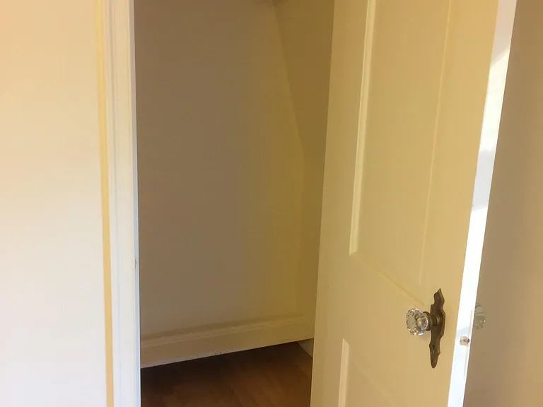16 Thomson Rd — Photo 15
