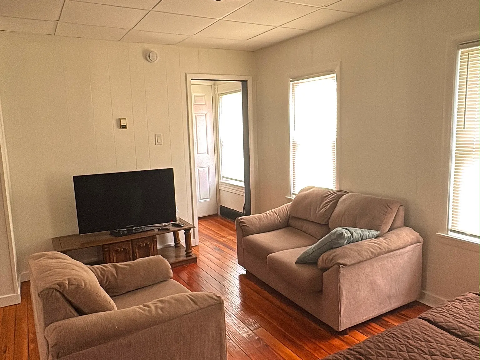 2 bed, 900 sqft, $1,250 — Photo 2