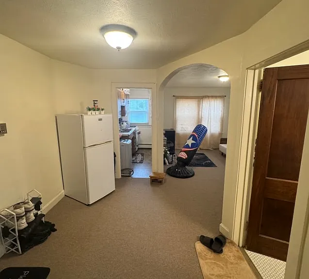 2082 Como Ave — Photo 15