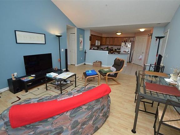 5th image of 1606 Oakfield Dr