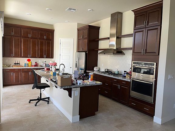 4th image of 316 Fairfax Ct