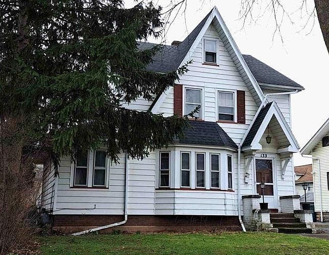 1st image of 133 Gillette St