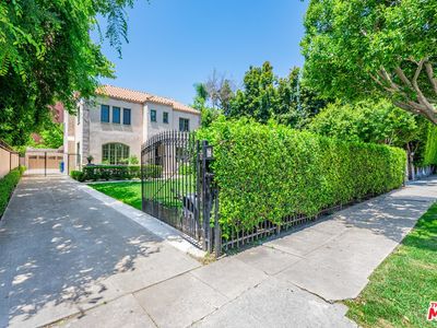 683 S McCadden Pl, Los Angeles, CA, 90005