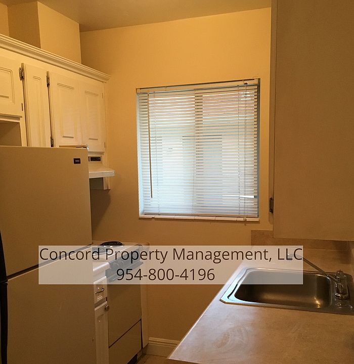 1st image of 405 SE 20th St APT 4