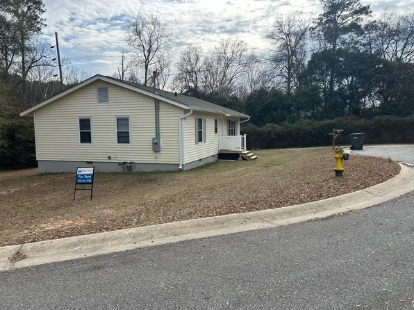 622 Tolleson Ave, Perry, GA 31069