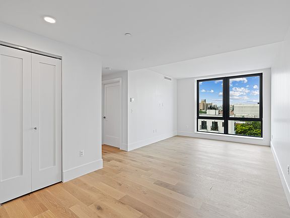 4th image of 865 Rogers Ave APT 201