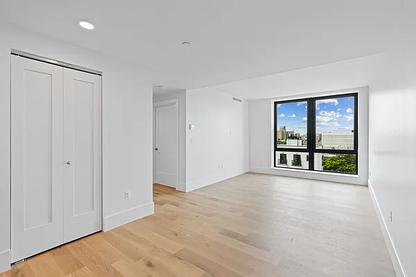 Rented by Modern Spaces | media 2