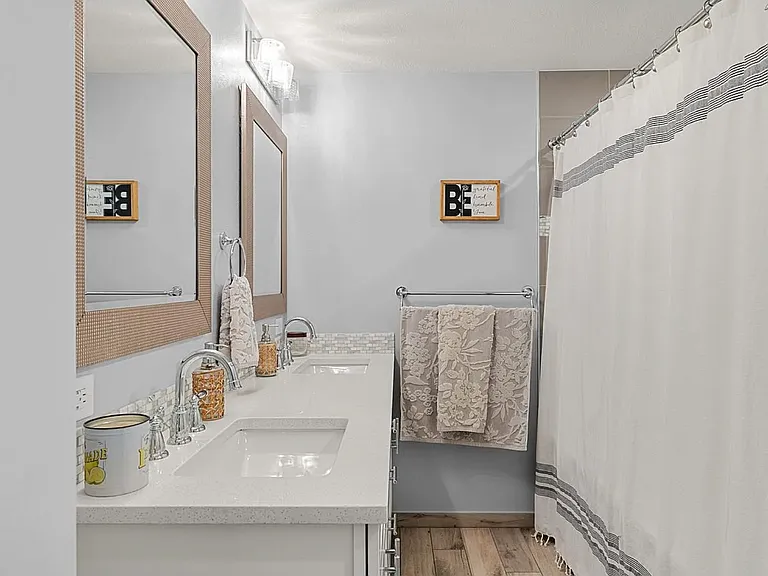 6976 Green Willow Ct — Photo 16