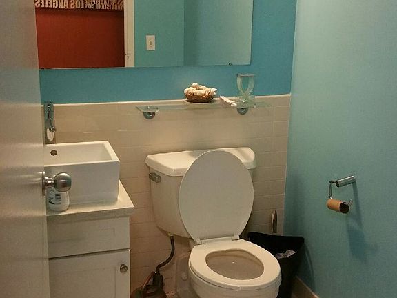 1/2 bath