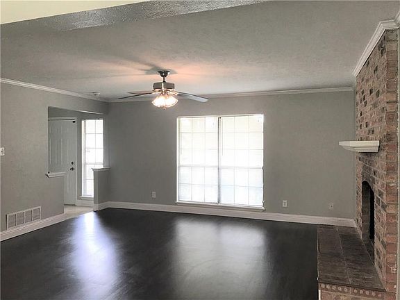 4th image of 4229 Staghorn Cir S