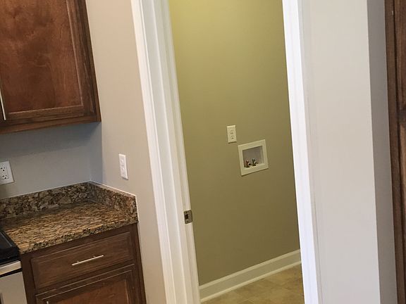 5th image of 1317 Ashley's Dr