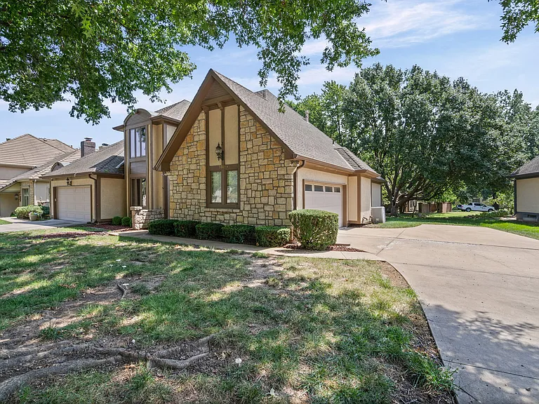 11129 Ash St — Photo 42