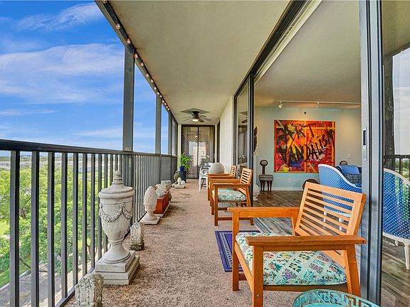 2nd image of 105 Lake Emerald Drive #815