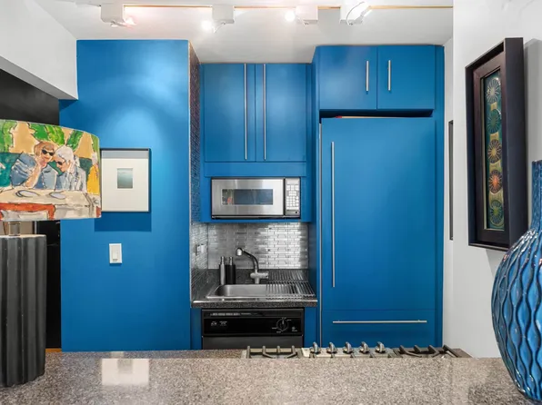 310 East 46th Street image 3 of 15