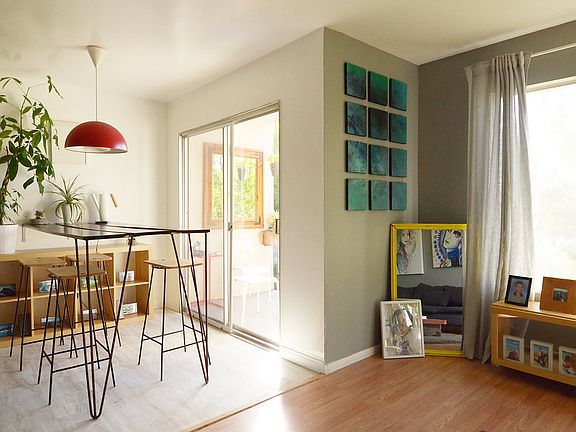 5th image of 4750 Noyes St APT 222