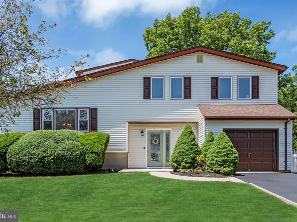 128 Baywood Dr, Toms River, NJ 08753