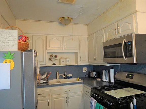 5th image of 290 Clendenny Ave