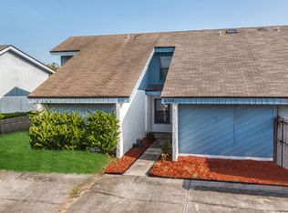8357 Century Point Dr N, Jacksonville, FL 32216