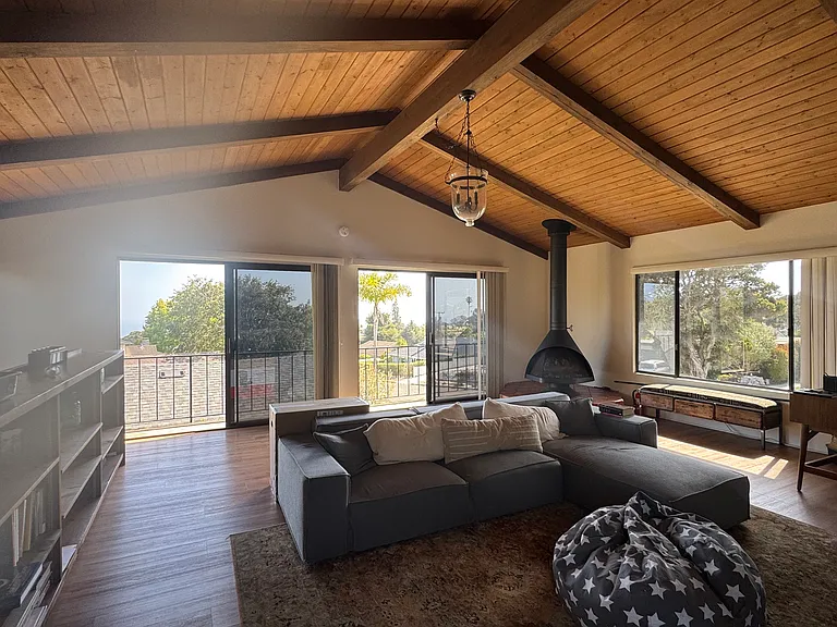 324 El Monte Dr — Photo 7