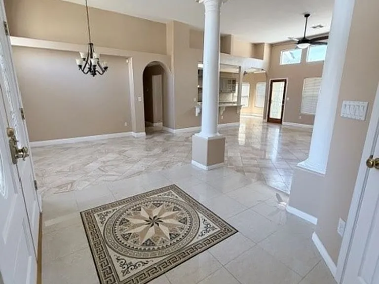 5009 Glacier Canyon Ct — Photo 6