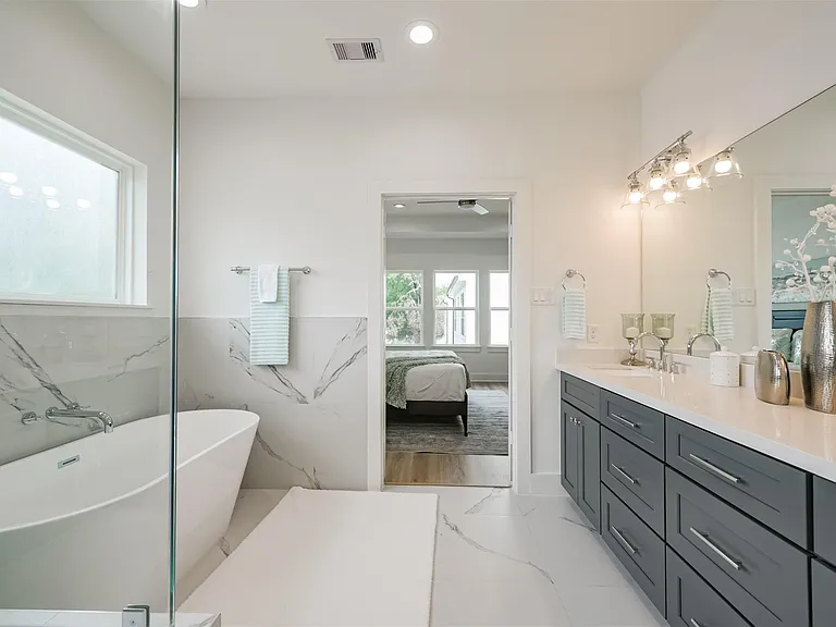5630 Balbo St — Photo 33