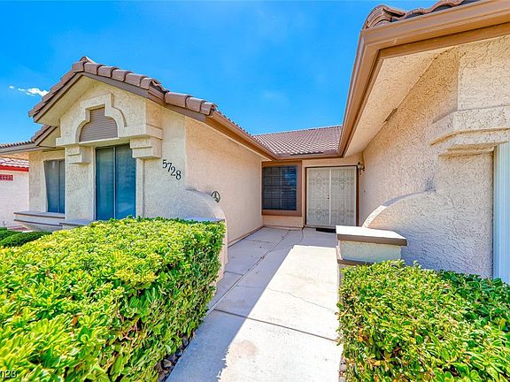 2nd image of 5728 Palma Del Sol Way