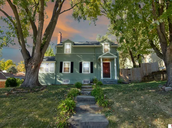3414 N 49th St, Omaha, NE 68104