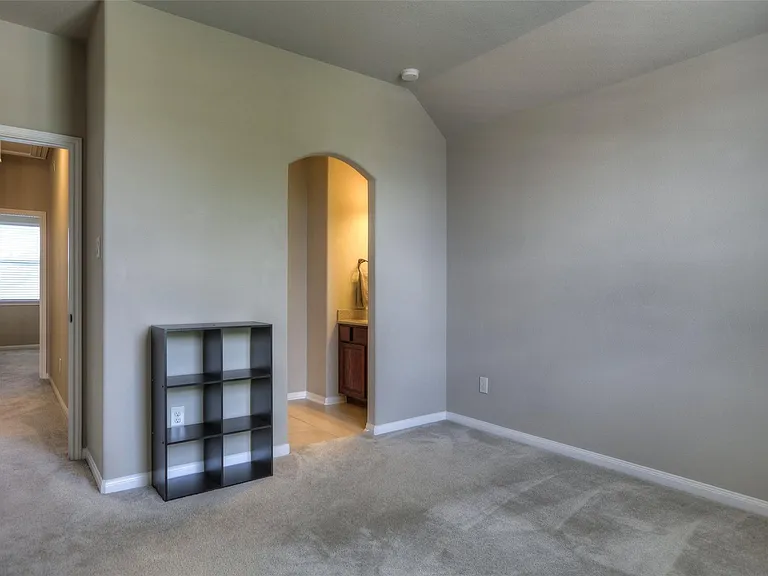 8106 Little Scarlet St — Photo 21