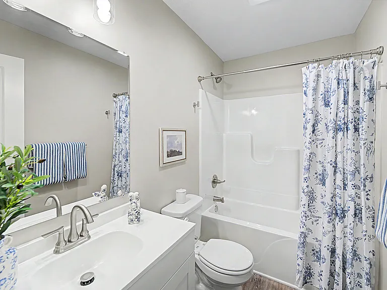 2747 Amelia Ln — Photo 9