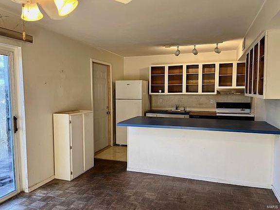 5th image of 10414 Willowdale Dr Unit 10414
