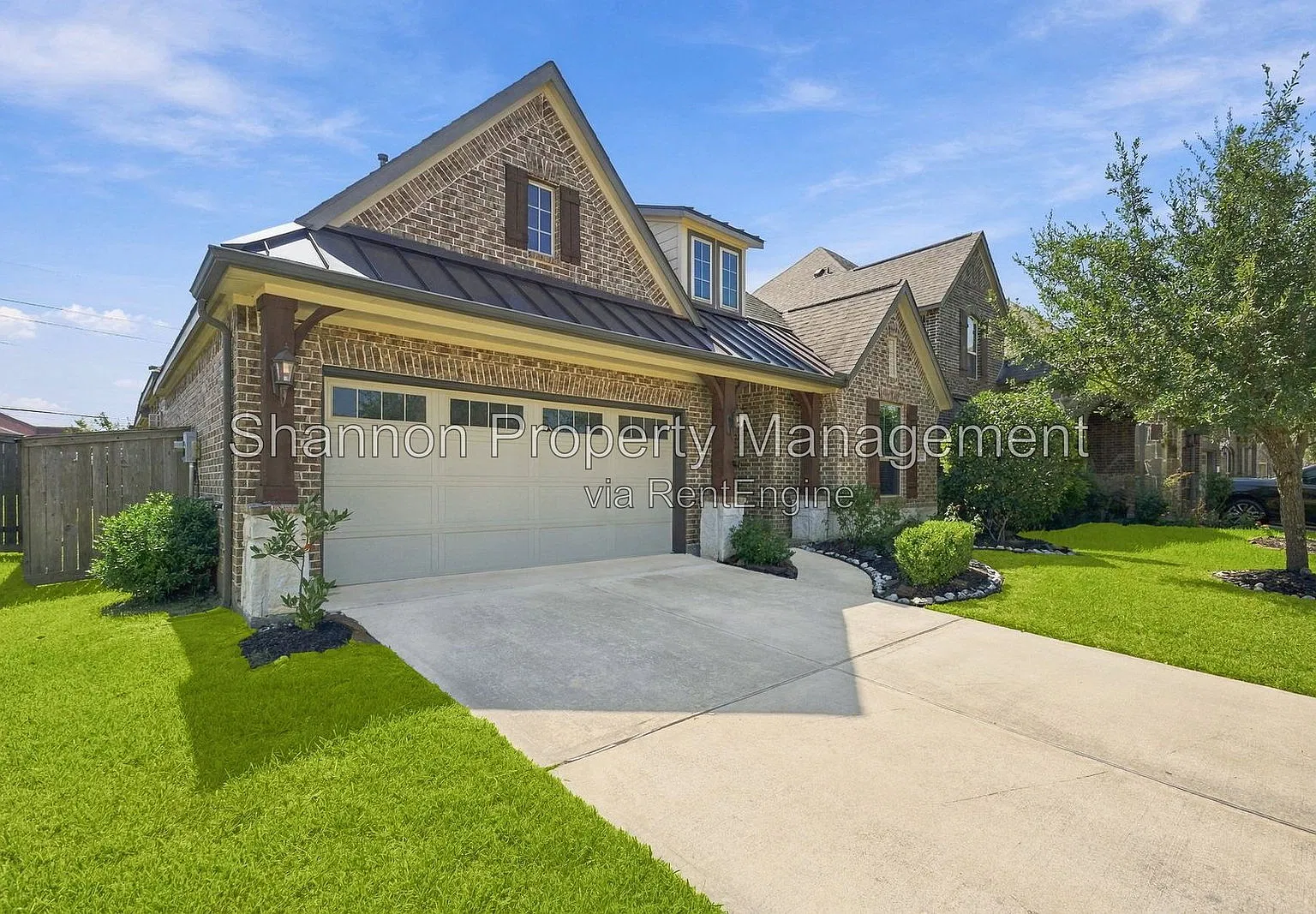 3 bed, 2.0 bath, 2140 sqft, $2,600 — Photo 3