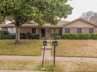 2916 Kathleen Ln, Euless, TX 76039