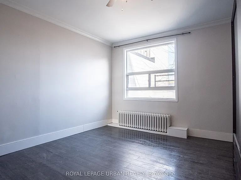 636 Danforth Ave #2 — Photo 11