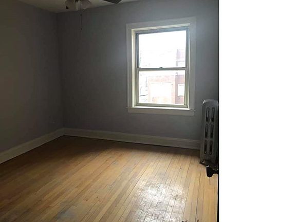 4th image of 5959 S Sacramento Ave