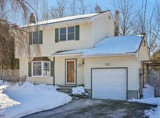 11 Cedar St, Sussex Boro, NJ 07461