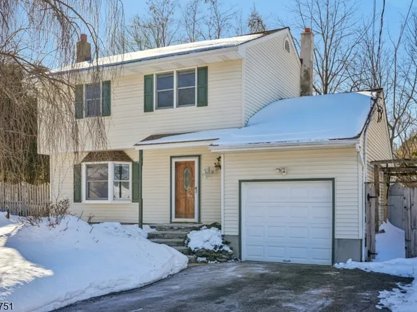 11 Cedar St, Sussex Boro, NJ 07461