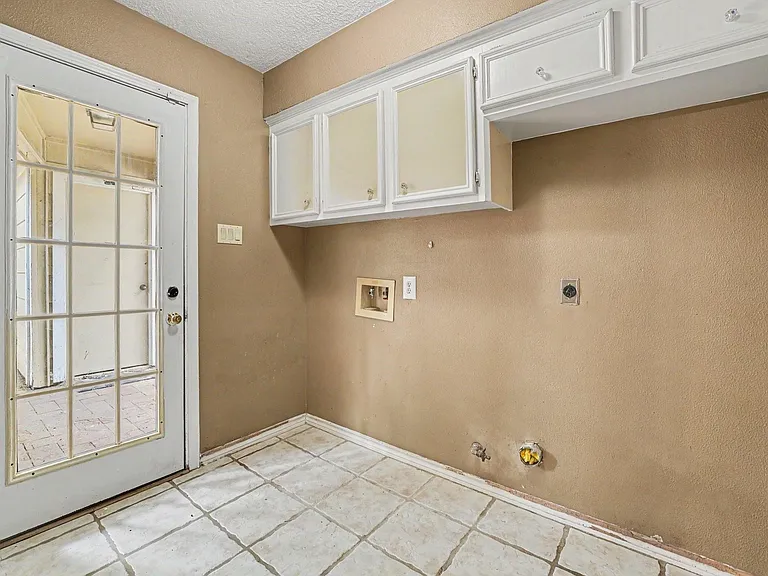 14707 Treborway Dr — Photo 17