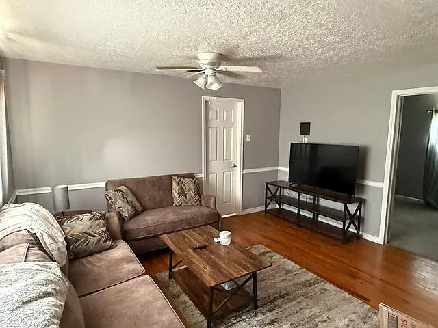 3106 Western Ave #B — Photo 6