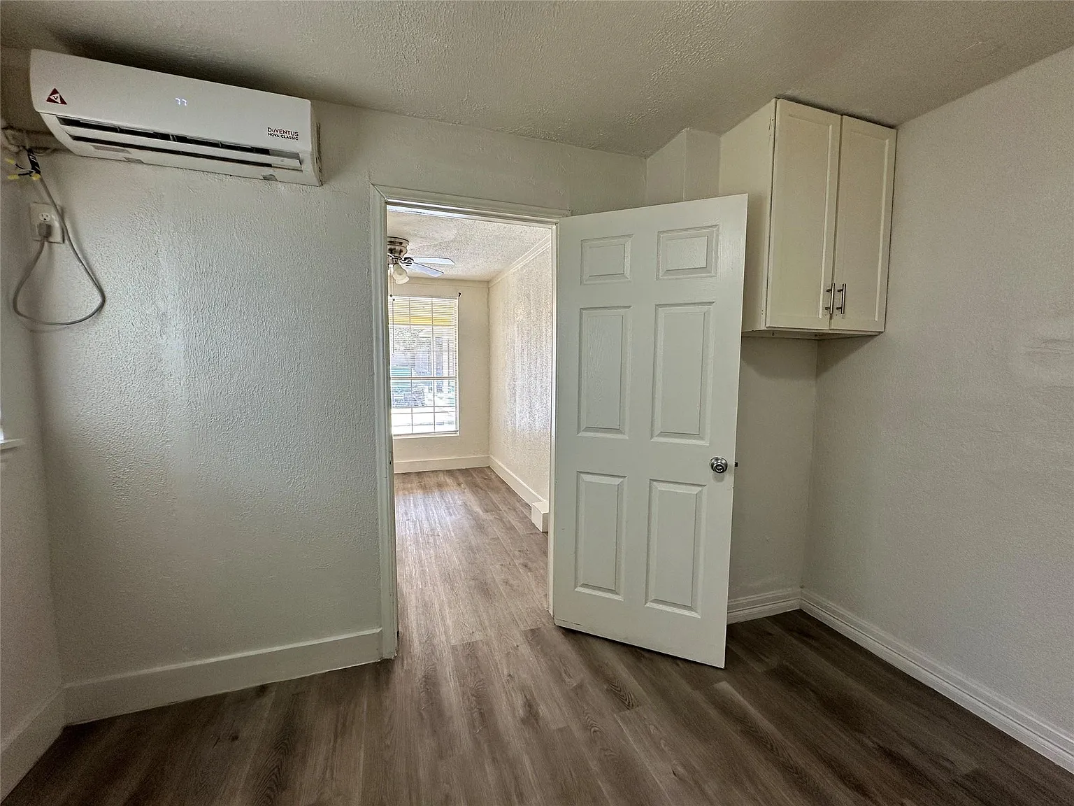 1 bed, 1.0 bath, 400 sqft, $700 — Photo 3