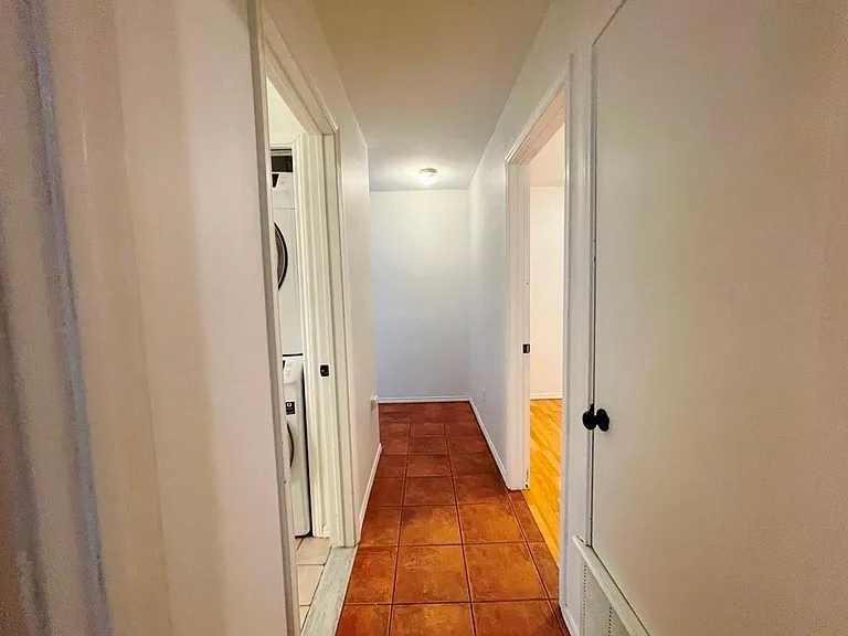 300 El Paso St — Photo 11