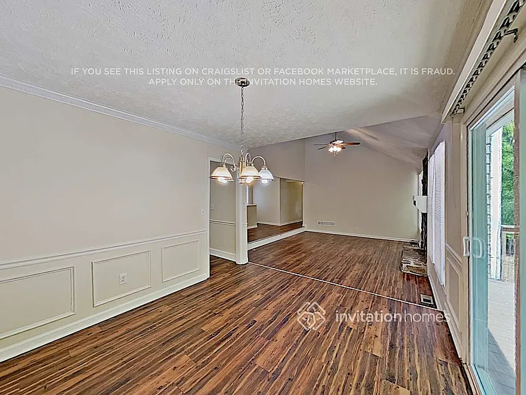 4042 Maxanne Dr NW — Photo 5