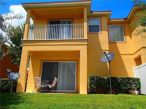 2nd image of 3151 Retreat View Cir