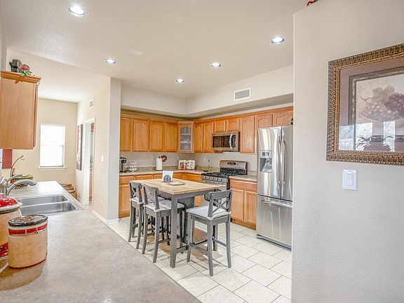 5th image of 1504 Nopales Ln