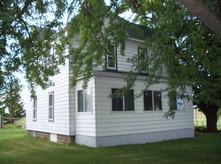 18529 160th St, Spring Valley, MN 55975